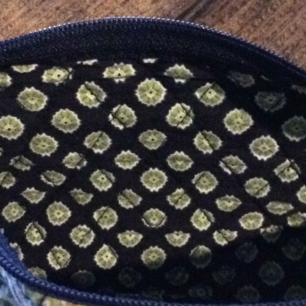 Vera Bradley Purse - Picture 3 of 5